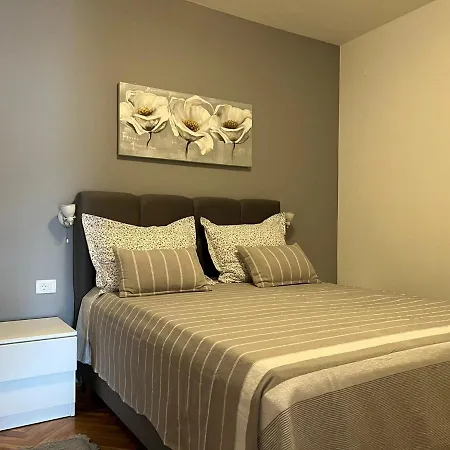 Apartament Dino *